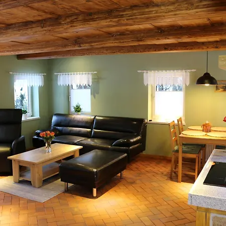 In Mit Terrasse, Grill Und Garten * Kurort Jonsdorf